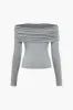 Solid ruched off-skulder langærmet top sold by Micas