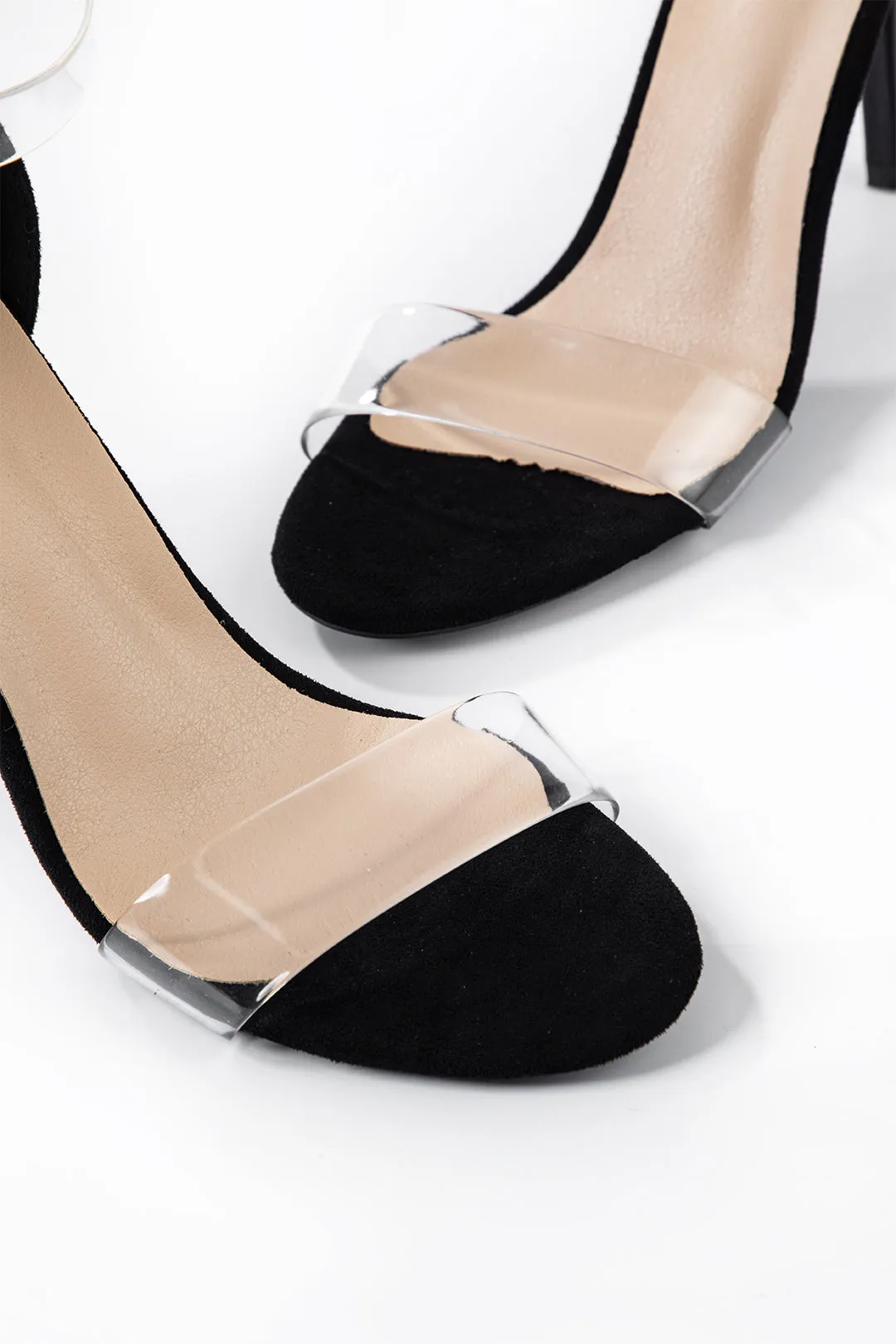 Fløjlsgennemsigtig ring med mandeltå høje hæle sold by Micas product image thumbnail 4