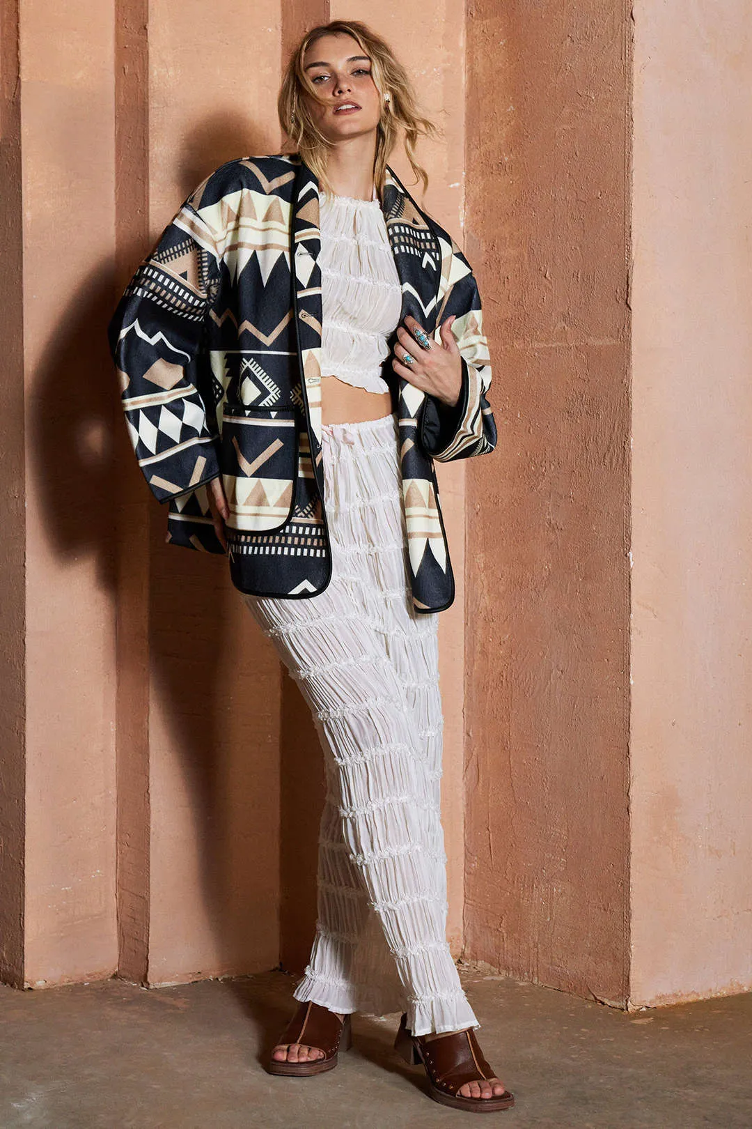 Retro print jakke sold by Micas