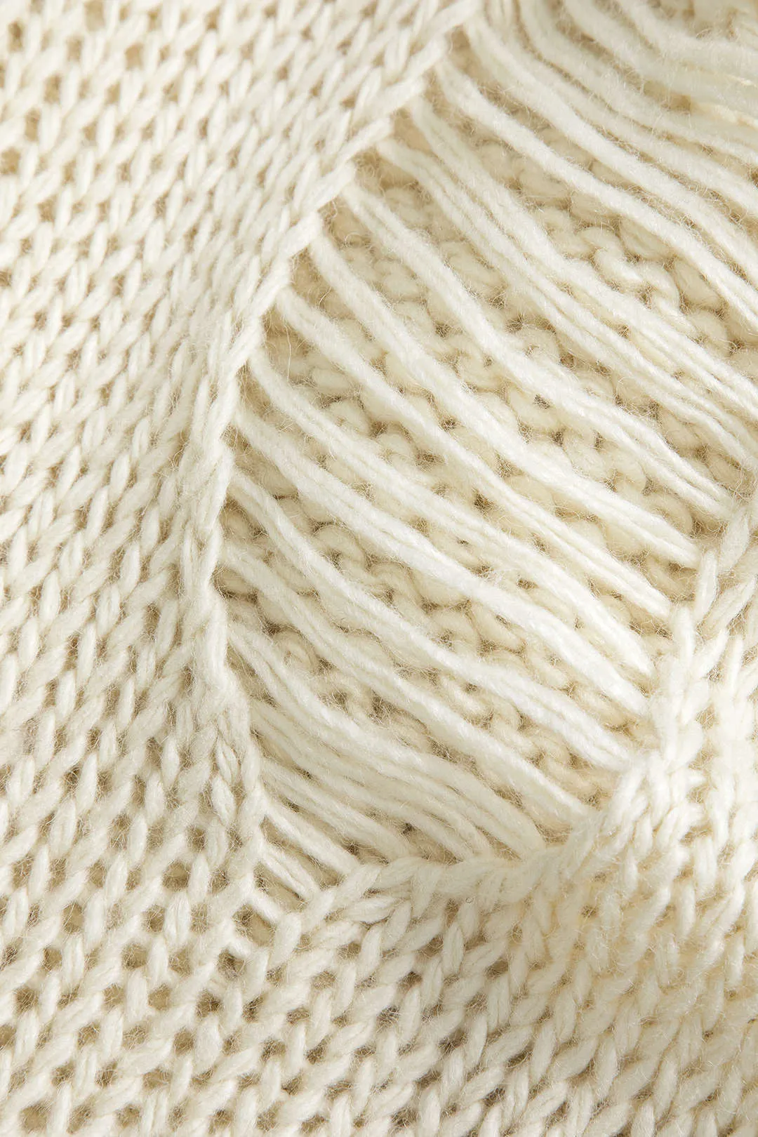 Solid strik skåret ud langærmet top sold by Micas product image thumbnail 3