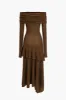 Solid Asymmetrisk Off Shoulder Maxikjole sold by Micas