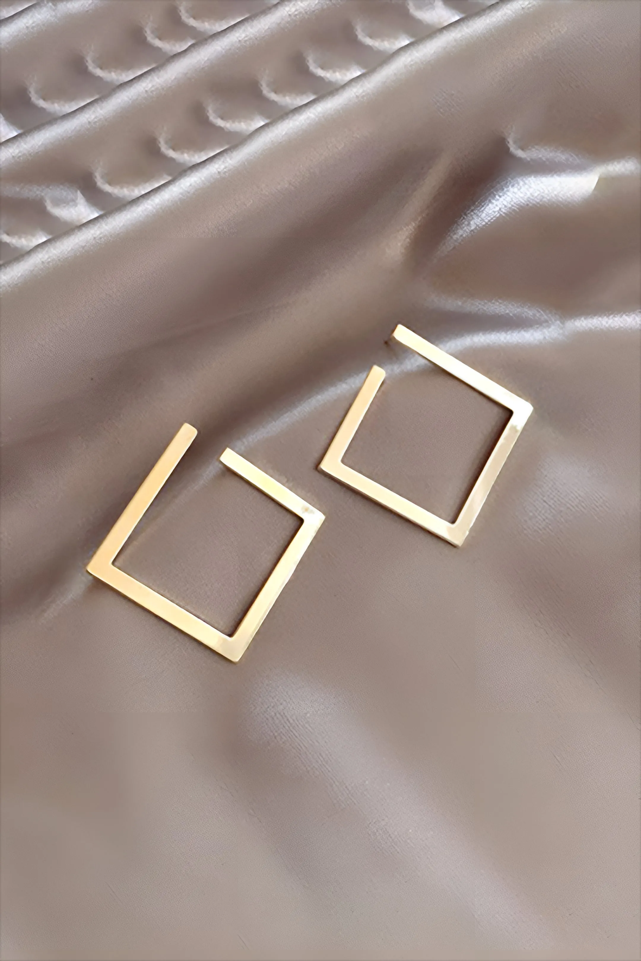 Diamond-Shaped Earrings sold by Micas product image thumbnail 2