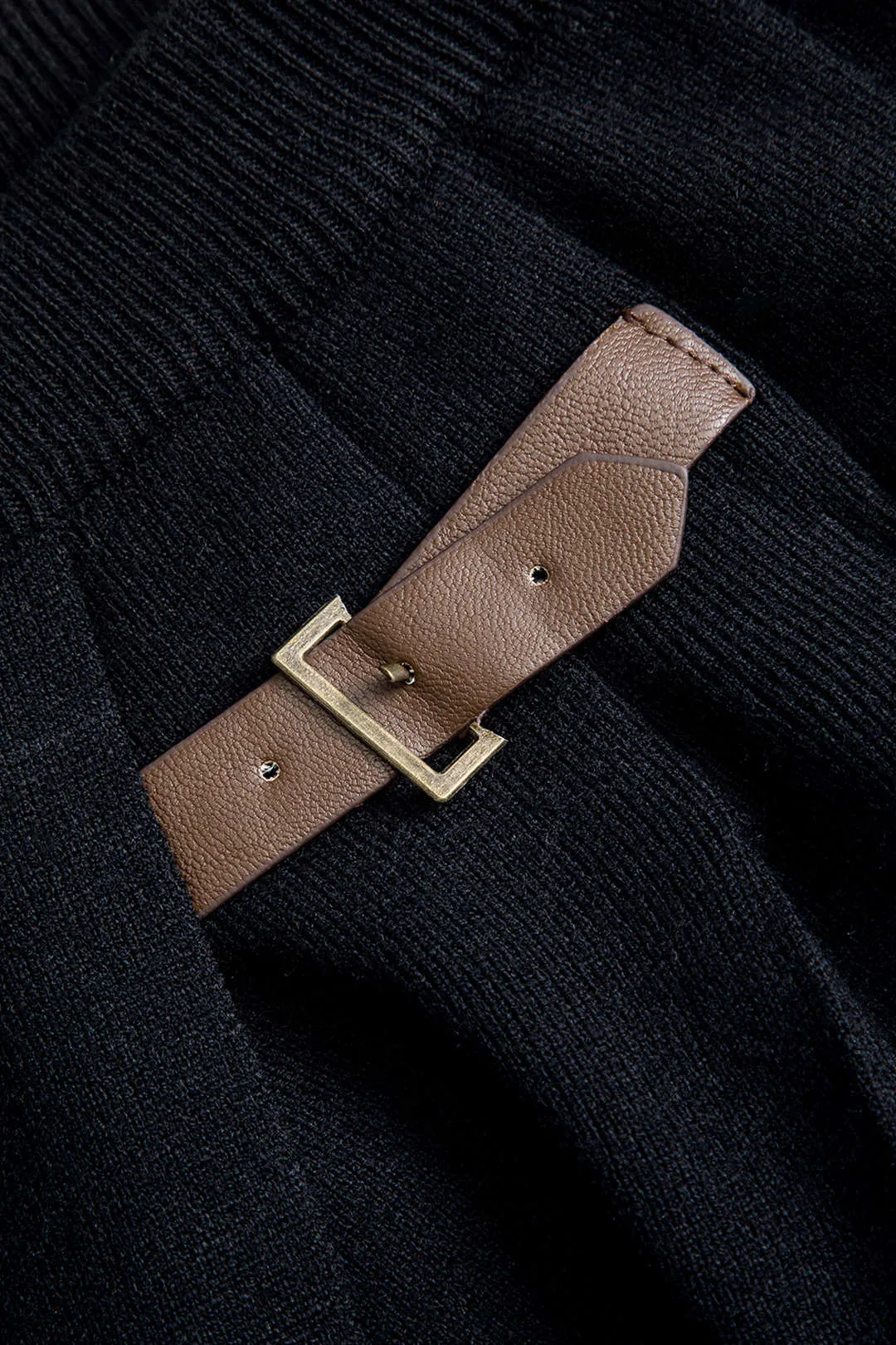 Solid strikket bæltet knap dekoration nederdel sold by Micas product image thumbnail 3