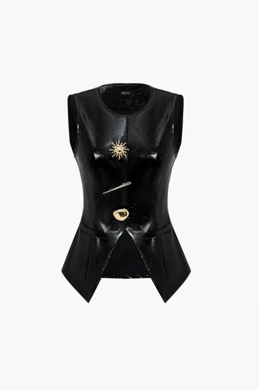 Solid imiteret læder knapvest sold by Micas