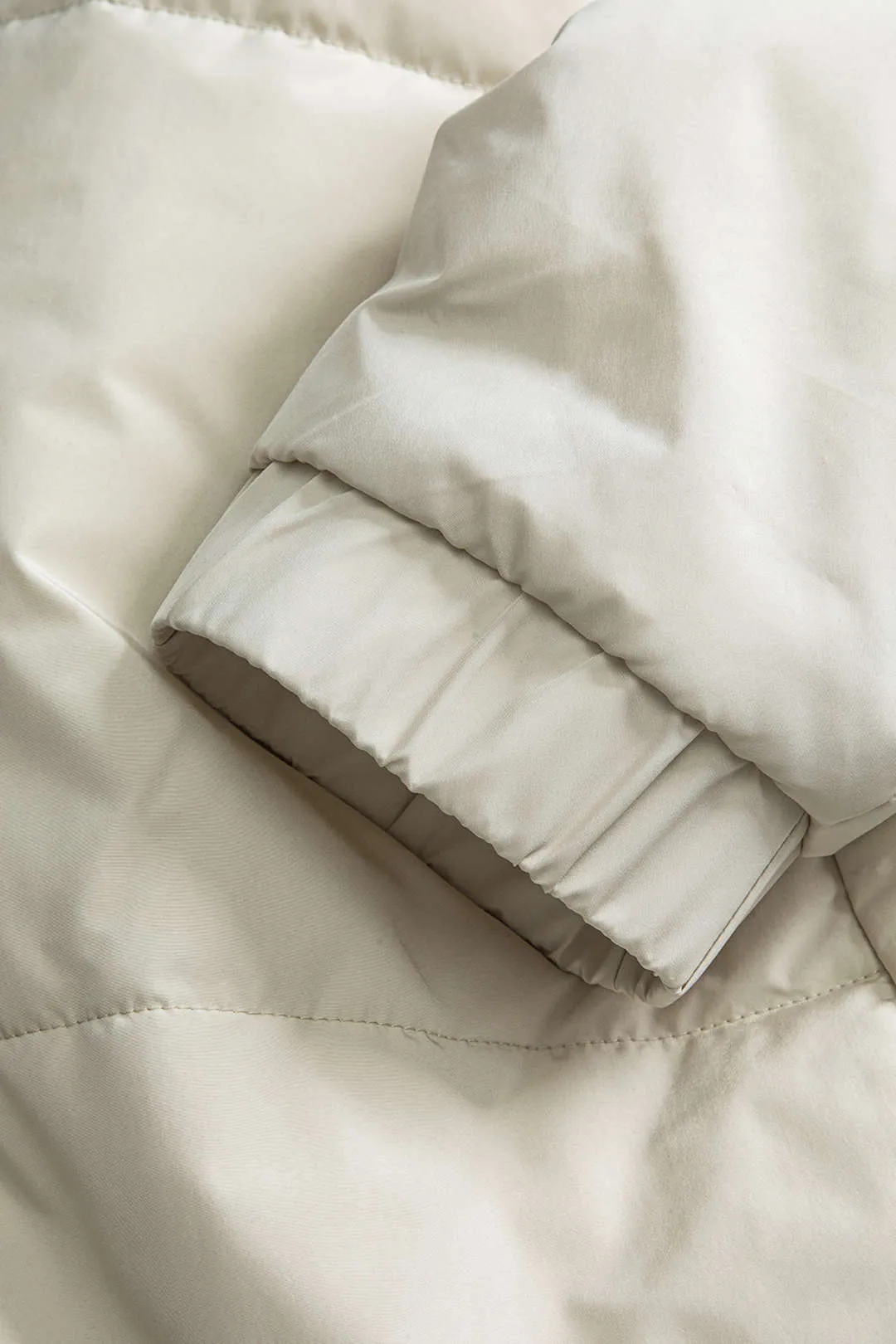 Puffer med reversbælte sold by Micas product image thumbnail 5