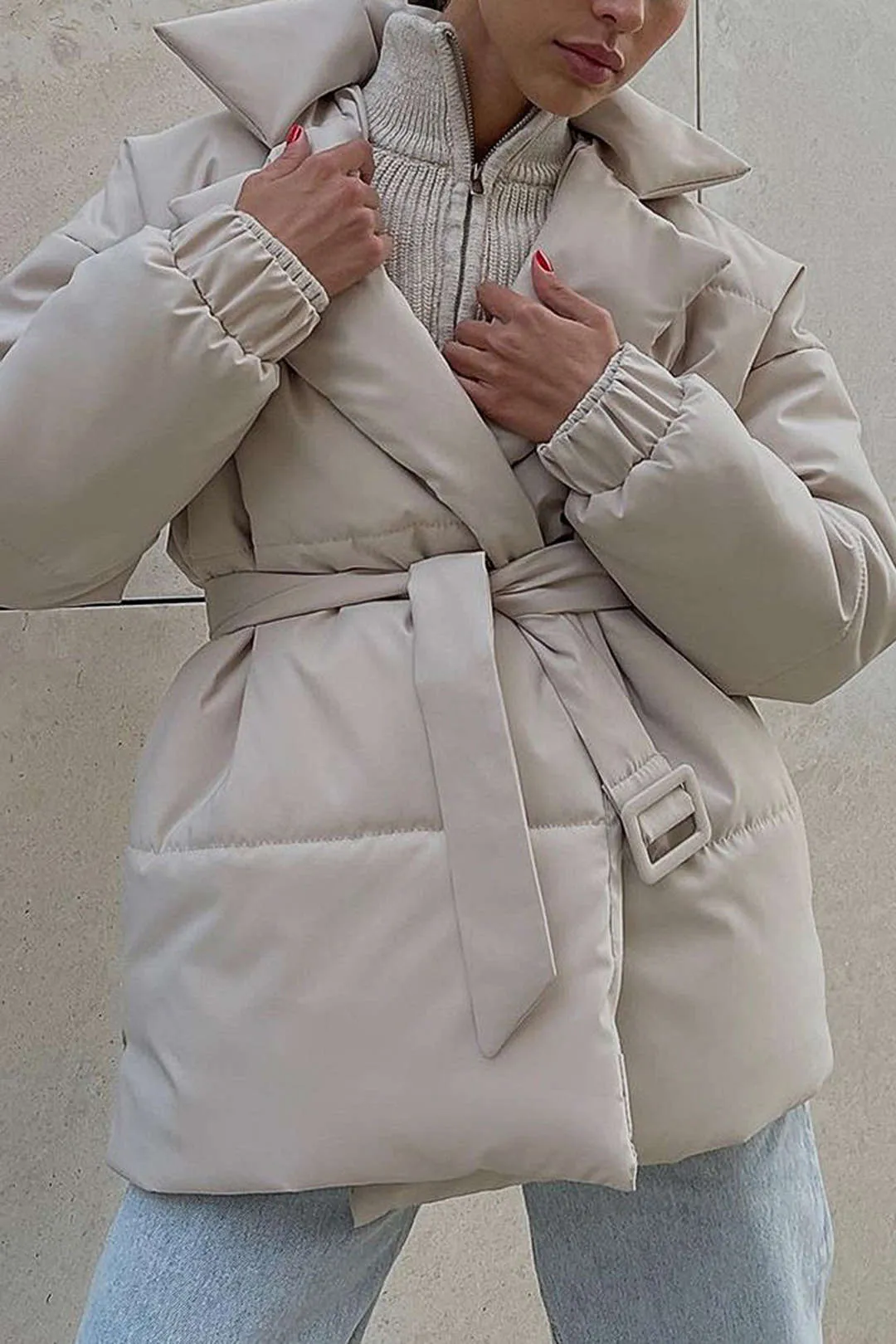 Puffer med reversbælte sold by Micas