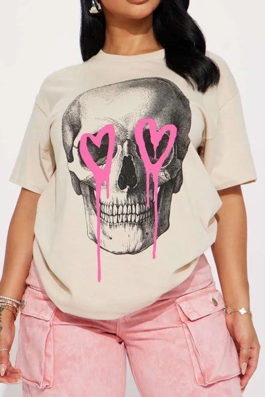 Illusion mønster print rund hals T-shirt sold by Micas