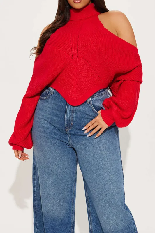 Plus størrelse kold skulder asymmetrisk hem sweater sold by Micas