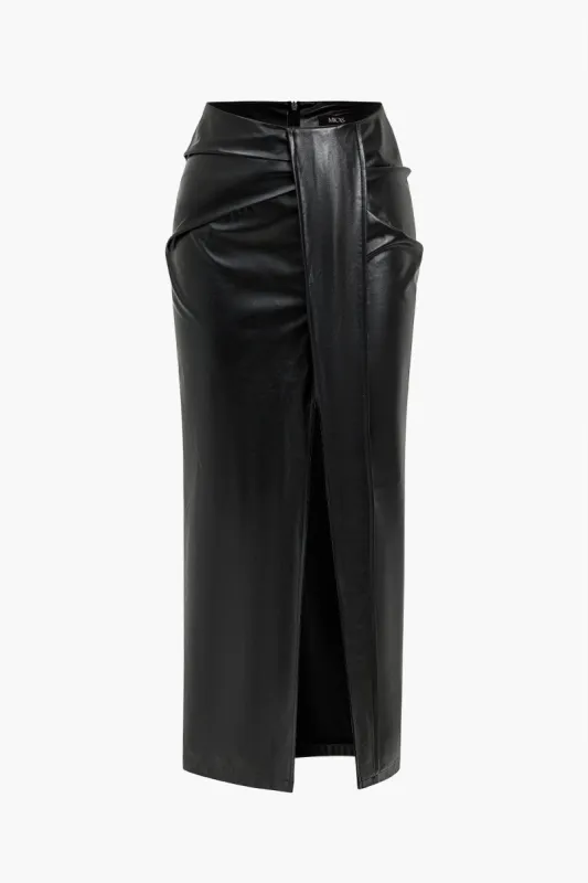 Ruched nederdel i imiteret læder sold by Micas