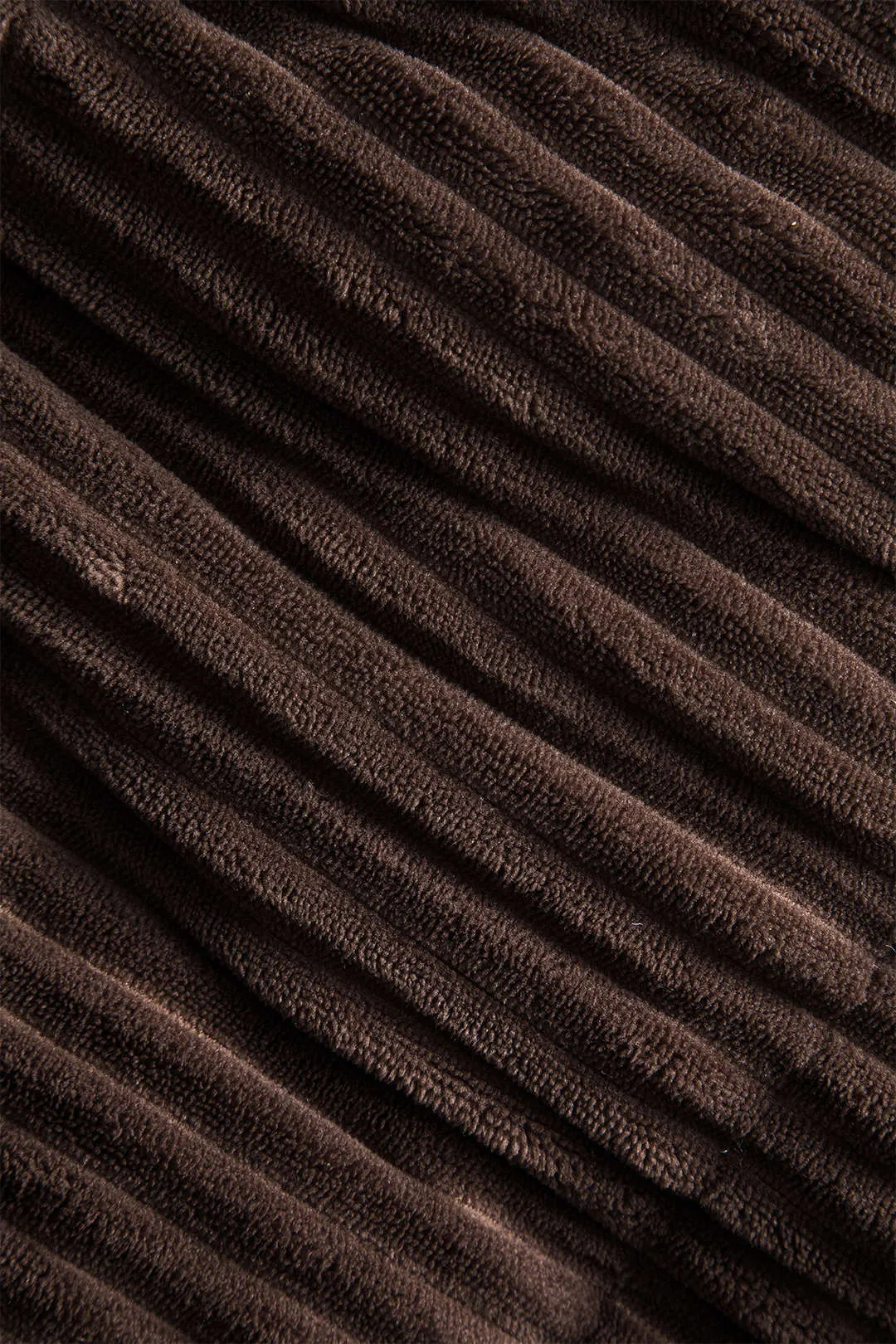 Lynlås Corduroy Puffer sold by Micas product image thumbnail 4