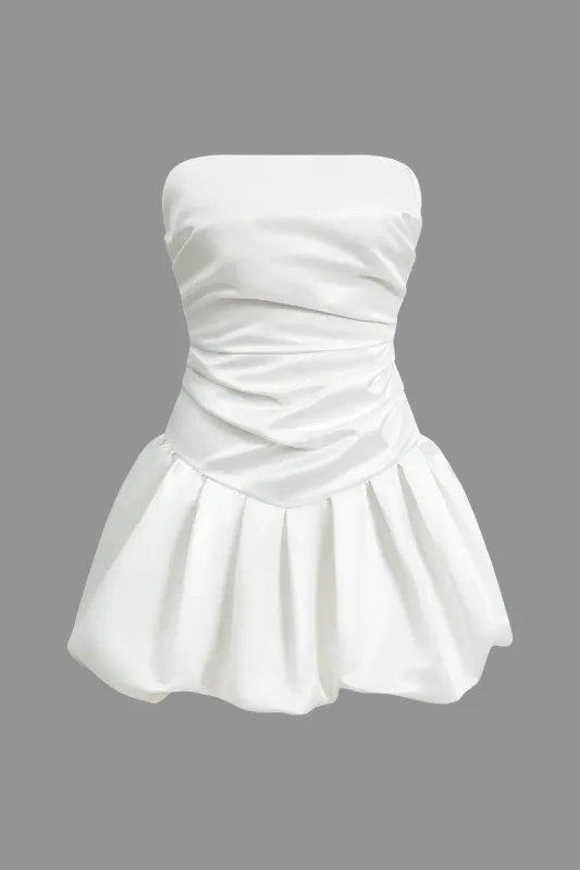 Solid satin rynket stropløs minikjole sold by Micas