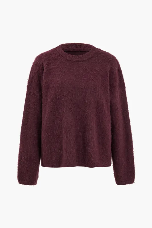 Fluffy rundhalset langærmet sweater sold by Micas