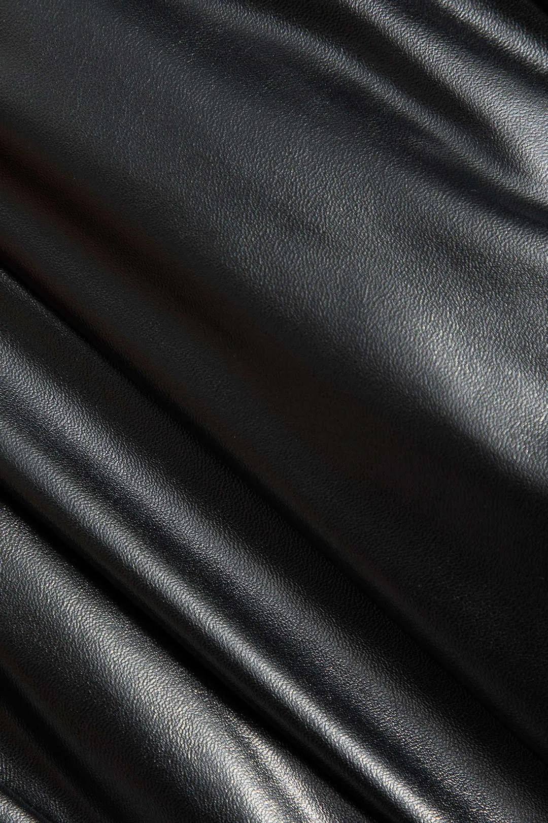 Diagonal Zipper Faux Leather Mini Skirt sold by Micas product image thumbnail 4