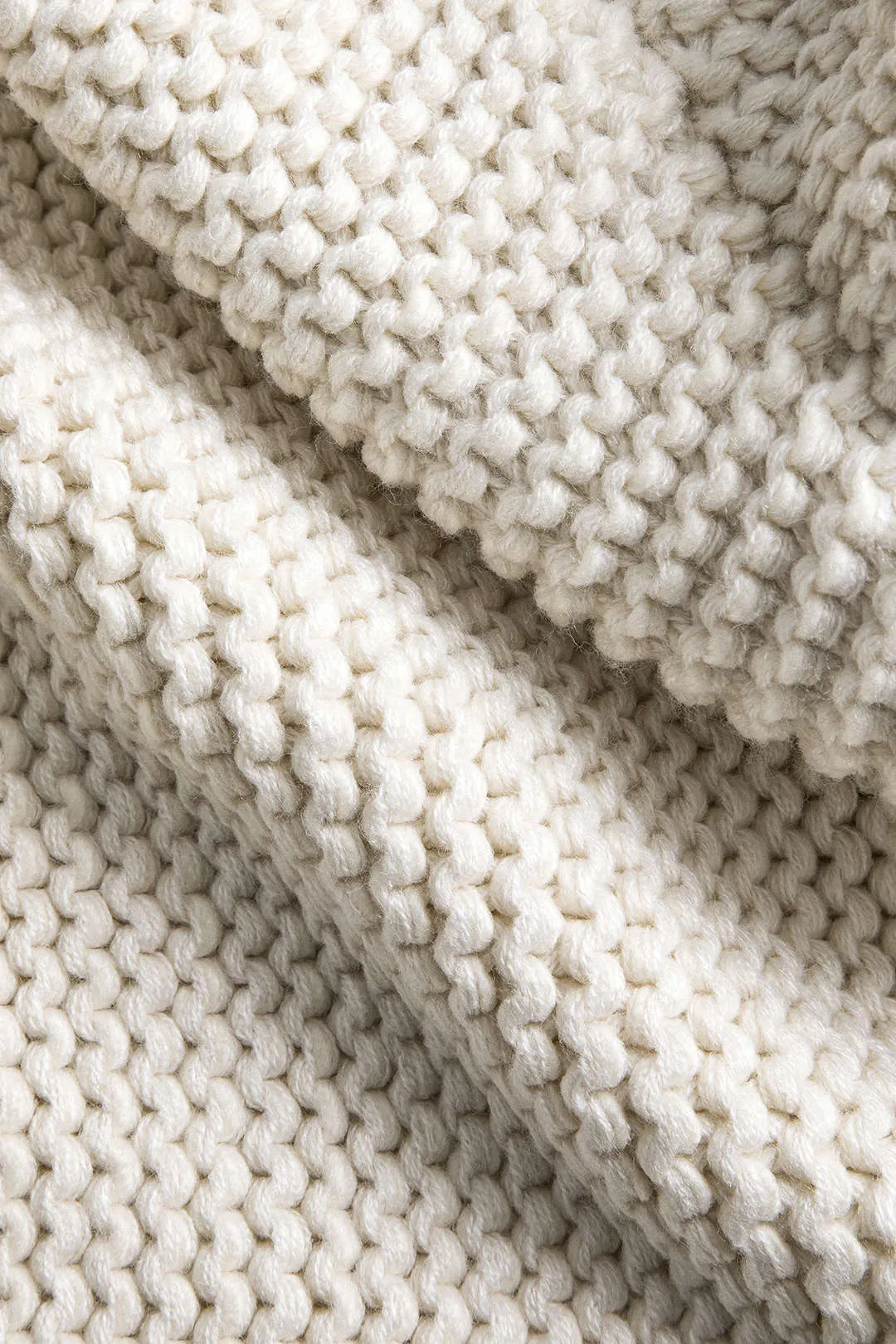 Basic solid sweater cardigan sold by Micas product image thumbnail 3