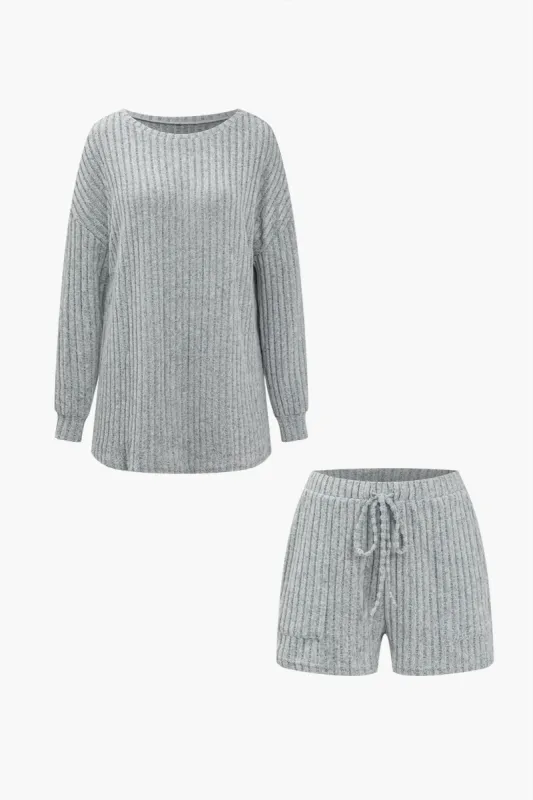 Ribstrikket top og shorts med snoretræk sold by Micas