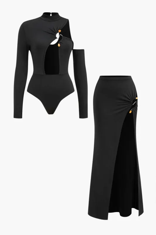 Cutout bodysuit og højt-spalt nederdel sæt sold by Micas