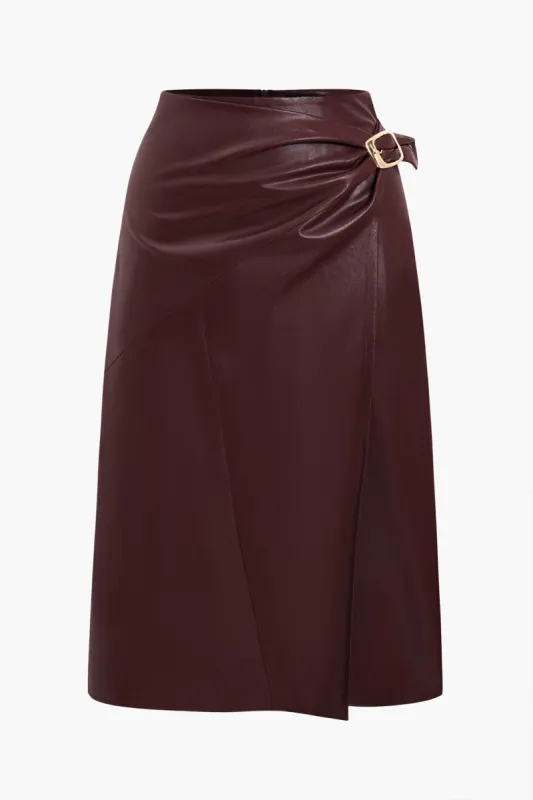 Ruched nederdel i plus størrelse imiteret læder sold by Micas