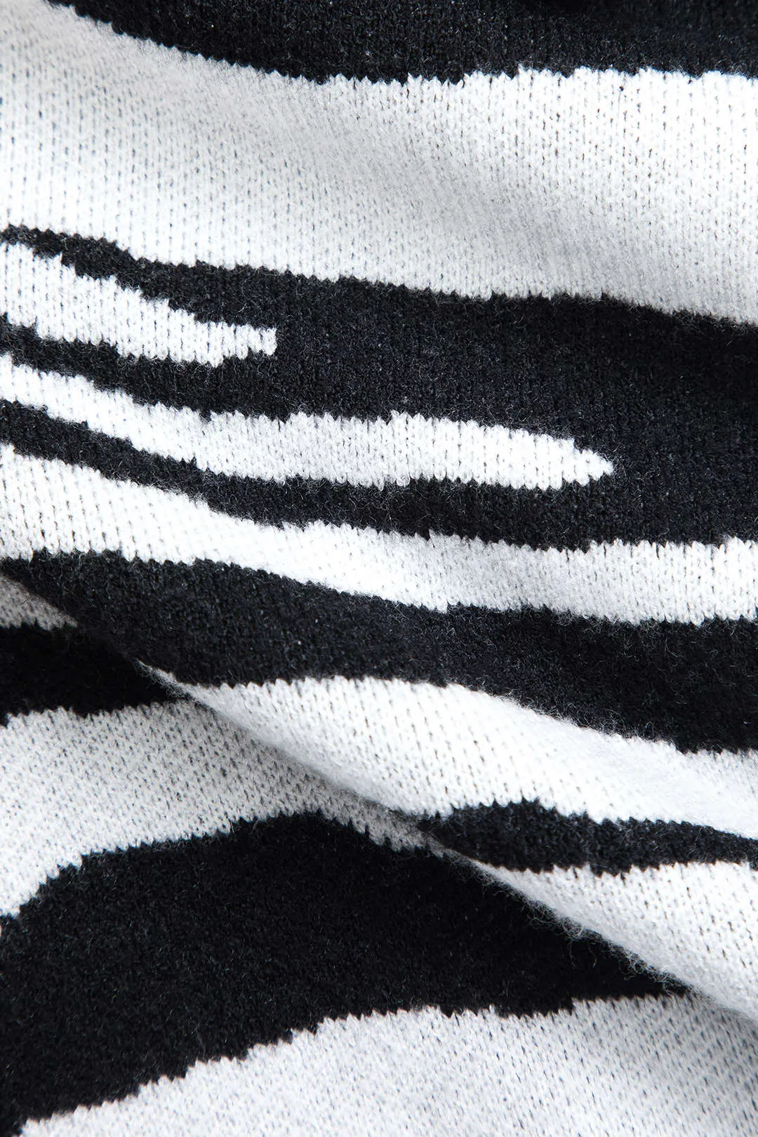 Plus Size abstrakt print sweater kjole sold by Micas product image thumbnail 3