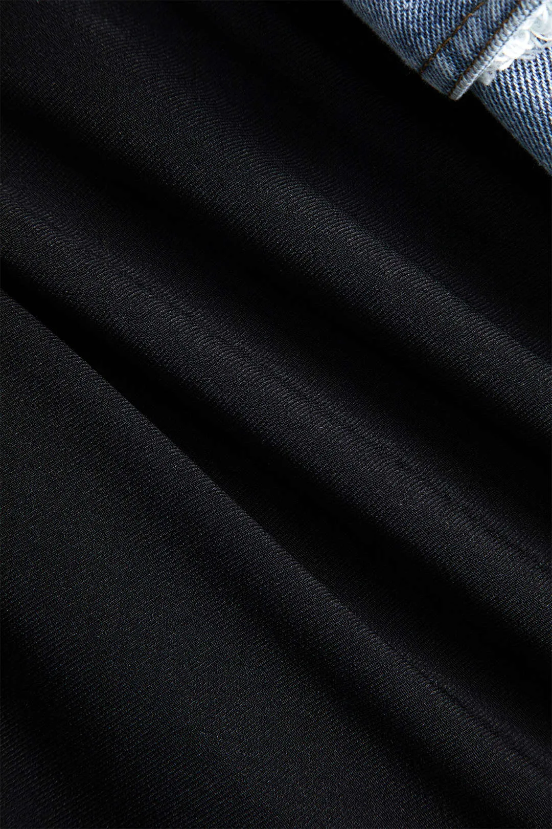 Denim patchwork -knap blazer sold by Micas product image thumbnail 3