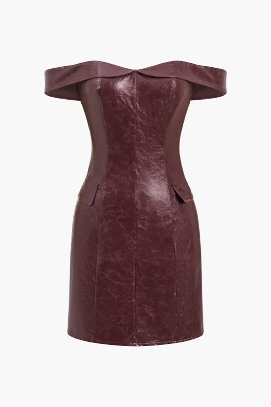 Off Shoulder Mini-kjole i imiteret læder sold by Micas