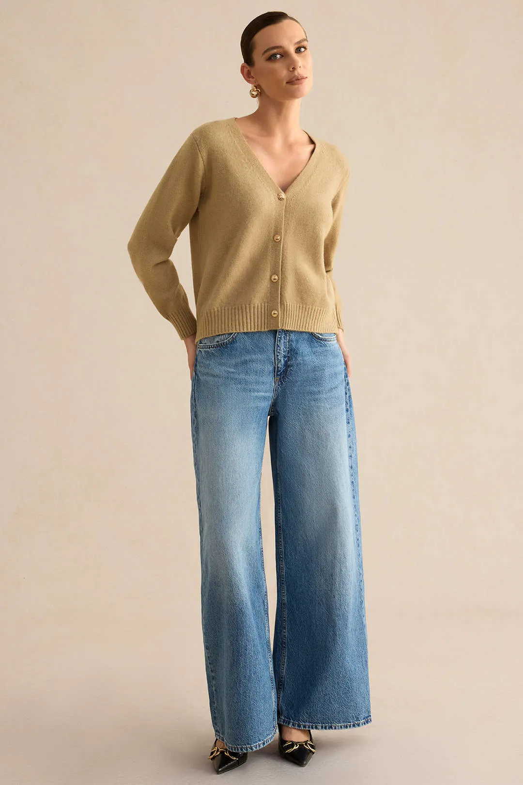 Sweater V-Neck Long-Sleeve Top sold by Micas product image thumbnail 3