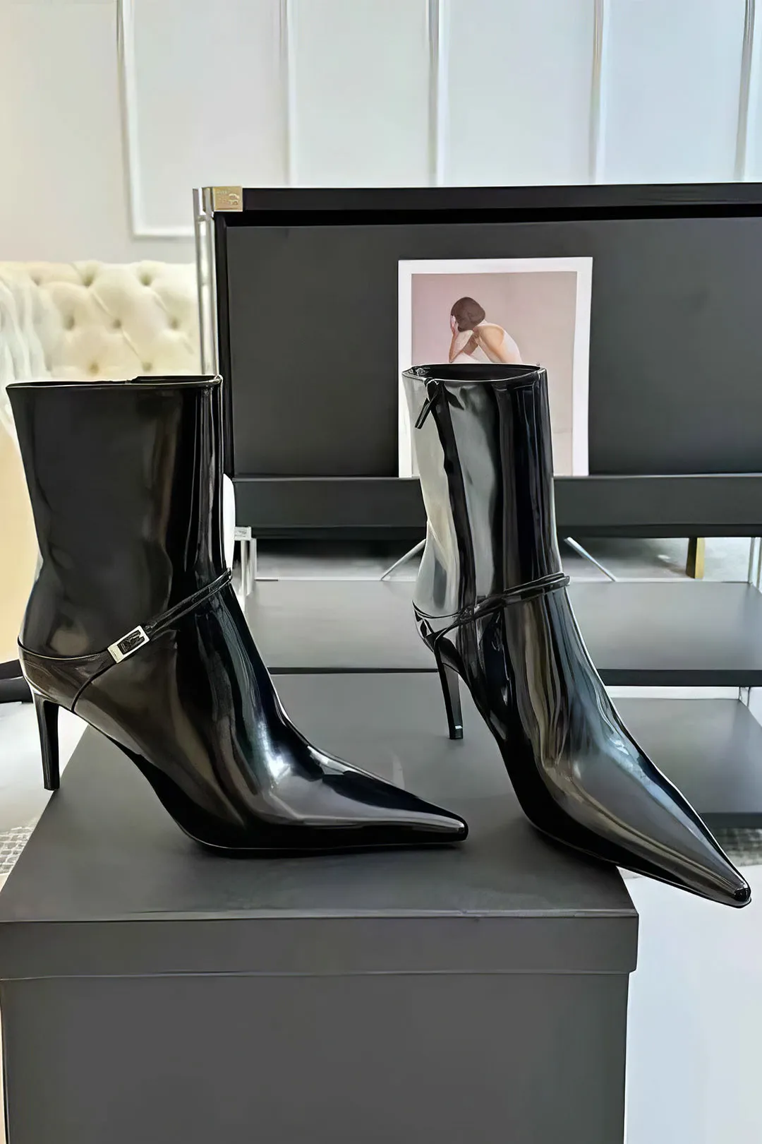 Metallisk spænde spidstå Mid Calf-støvler sold by Micas