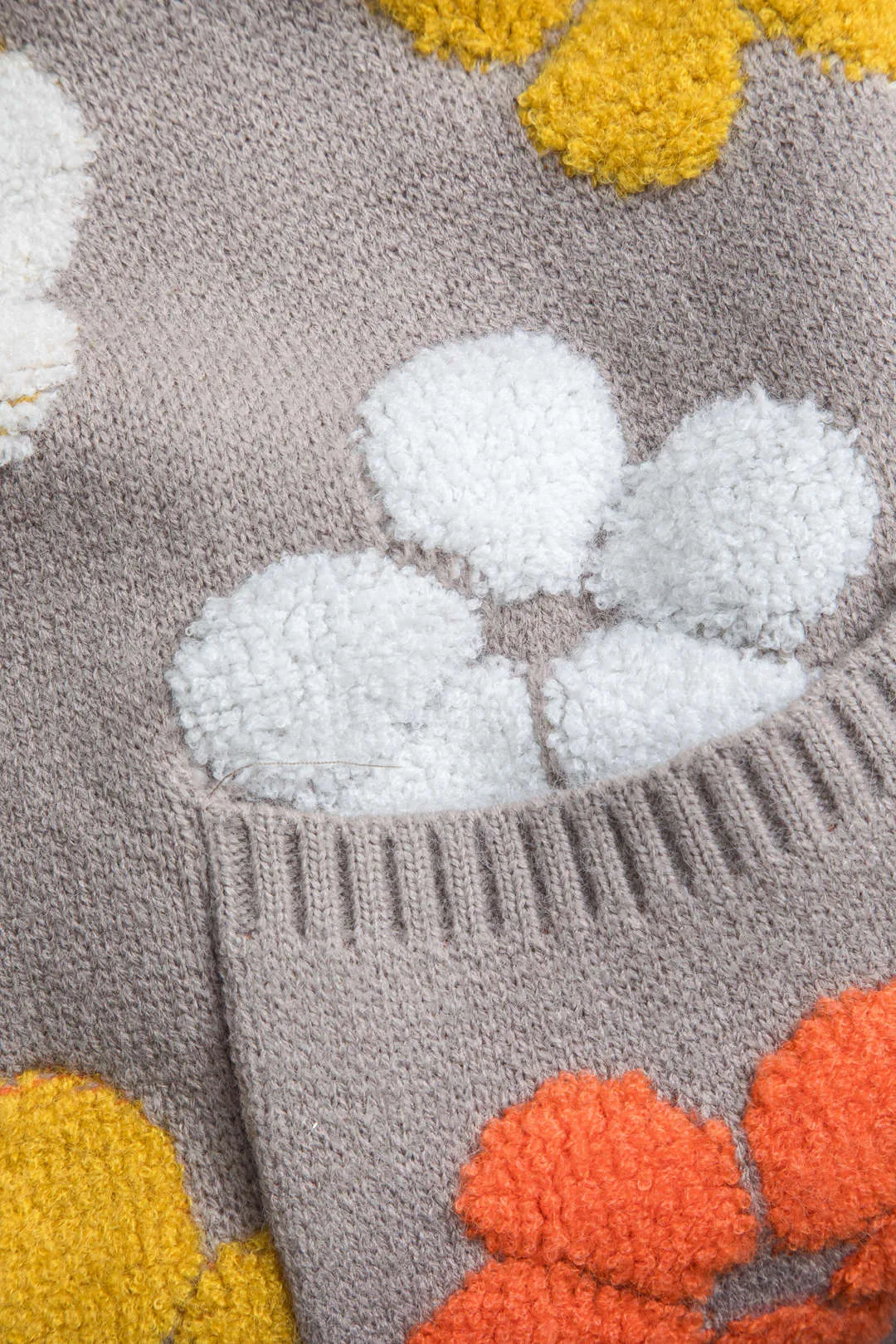 Plus Size Floral Pattern Knit Button Cardigan sold by Micas product image thumbnail 3