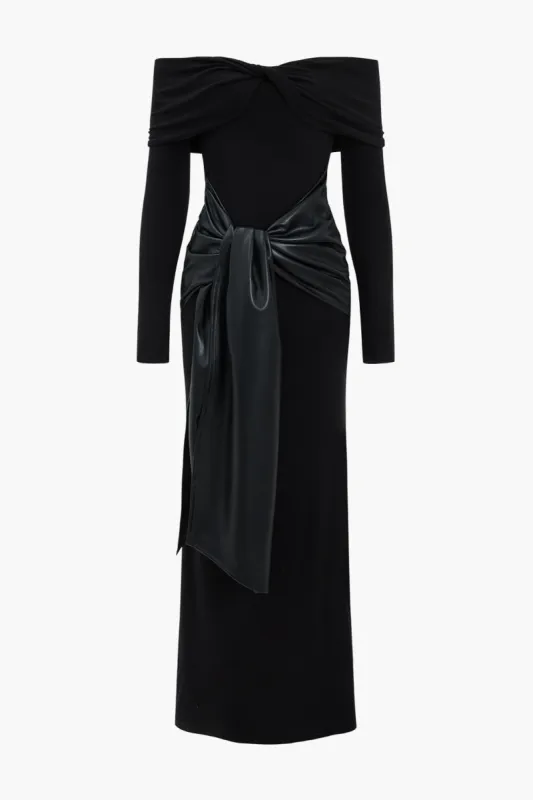 Imiteret læder Patchwork Off Shoulder Ruched Langærmet Maxikjole sold by Micas