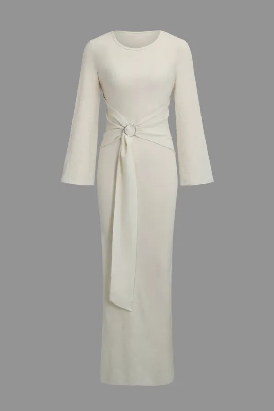 Bæltet langærmet rund hals ruched maxi kjole sold by Micas
