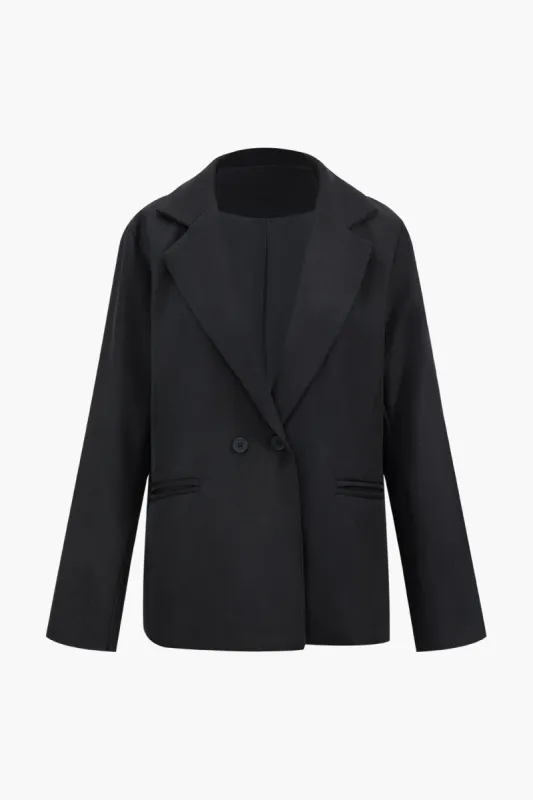 Solid hakket lapel blazer sold by Micas