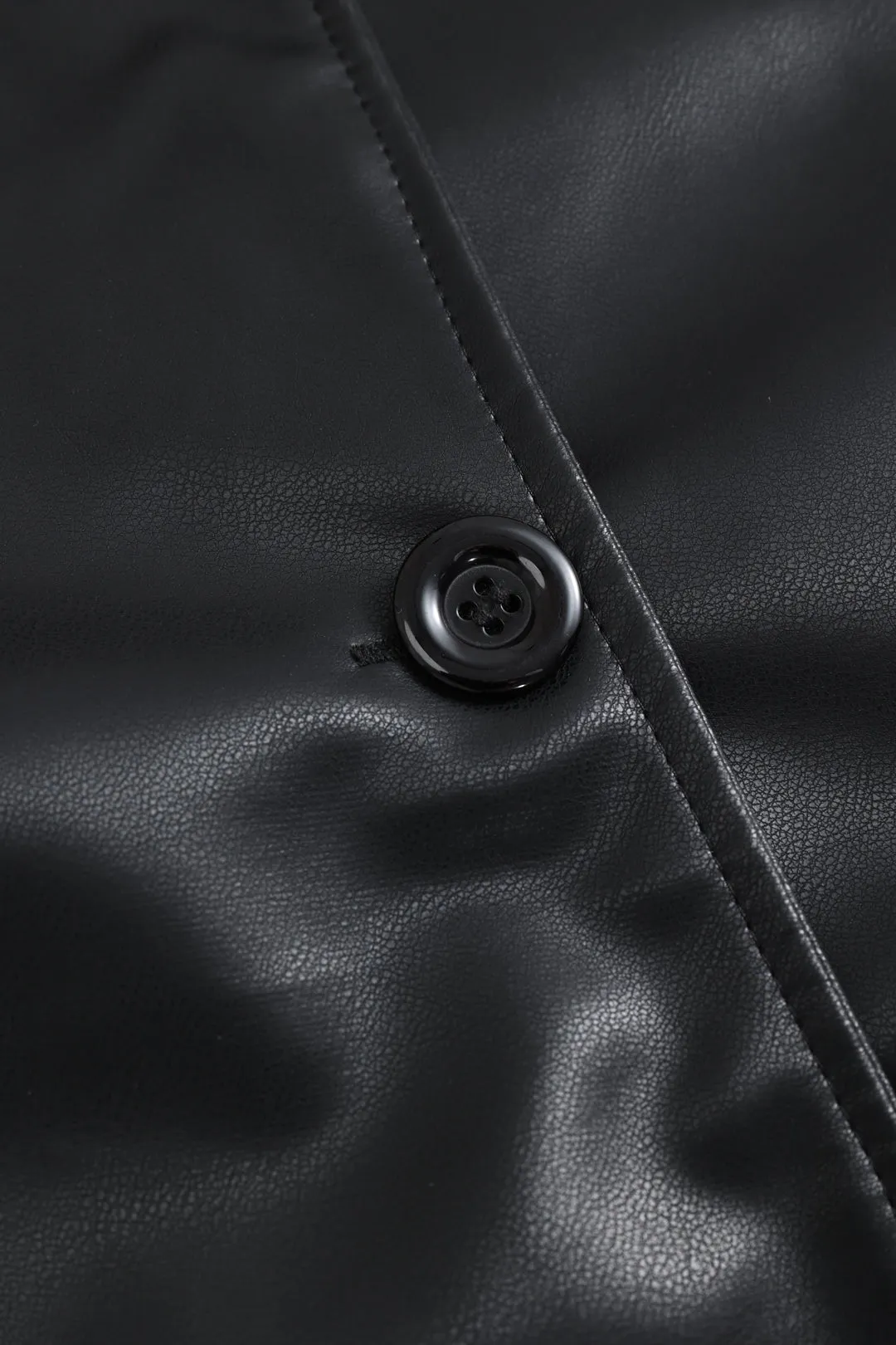 Grundlæggende faux læder blazer sold by Micas product image thumbnail 4