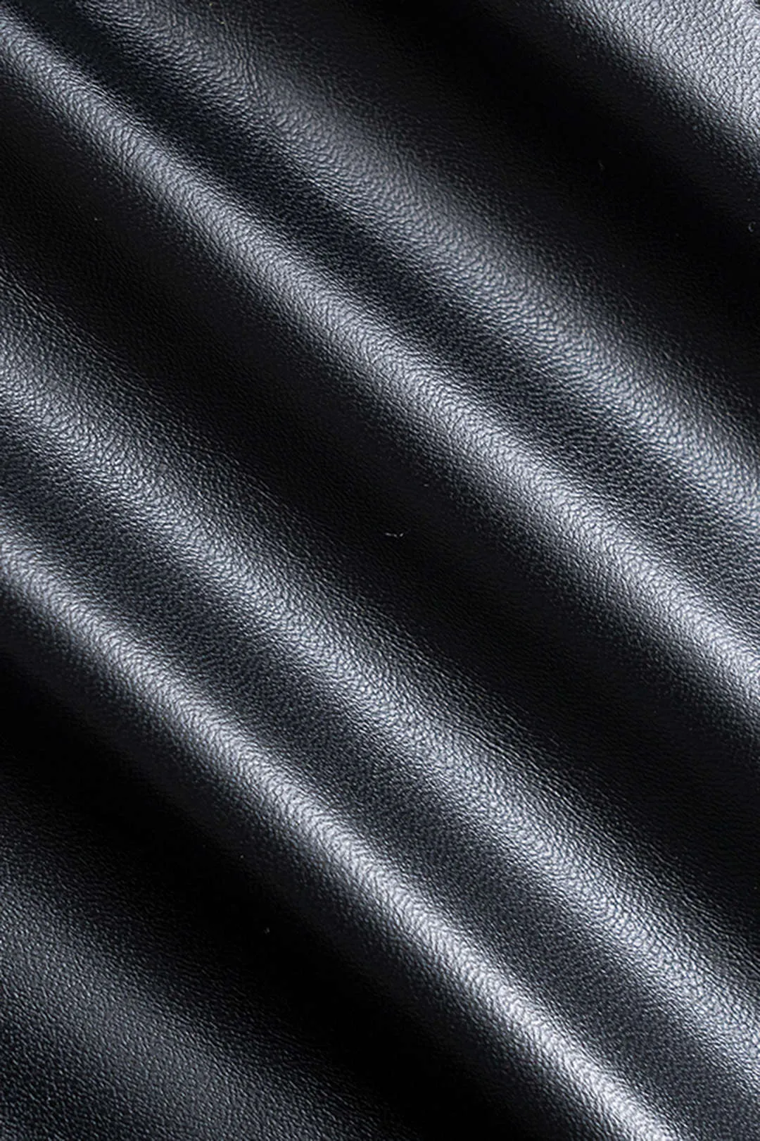 Grundlæggende faux læder shorts sold by Micas product image thumbnail 3