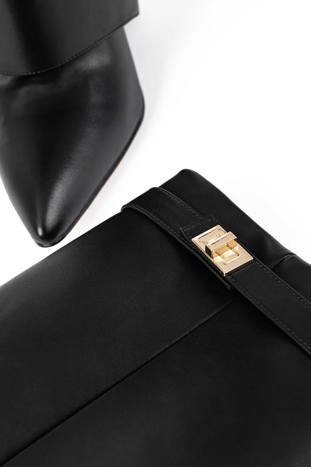 Metalspænde spids knæhøje støvler sold by Micas product image thumbnail 5