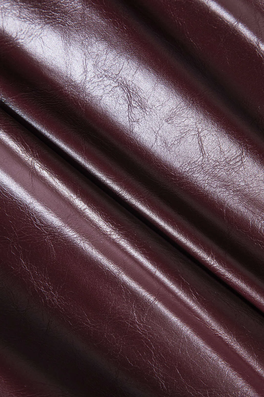 Faux læder høj talje split nederdel sold by Micas product image thumbnail 3