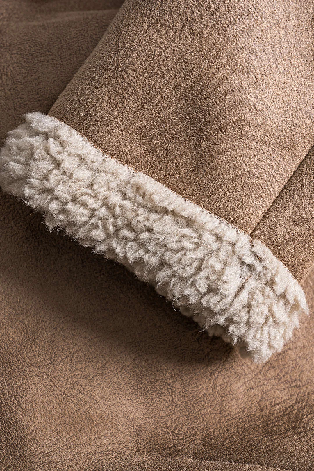 Kontrastbinding V-formskåret jakke sold by Micas product image thumbnail 4