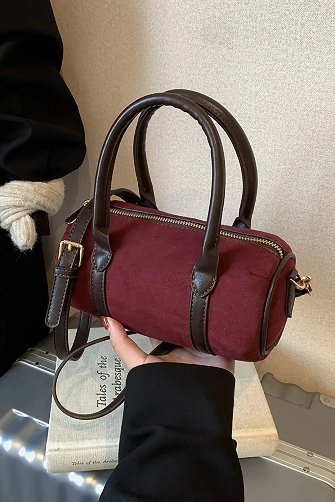 Mild Large Capacity Retro Cross-Body Bag sold by Micas product image thumbnail 3