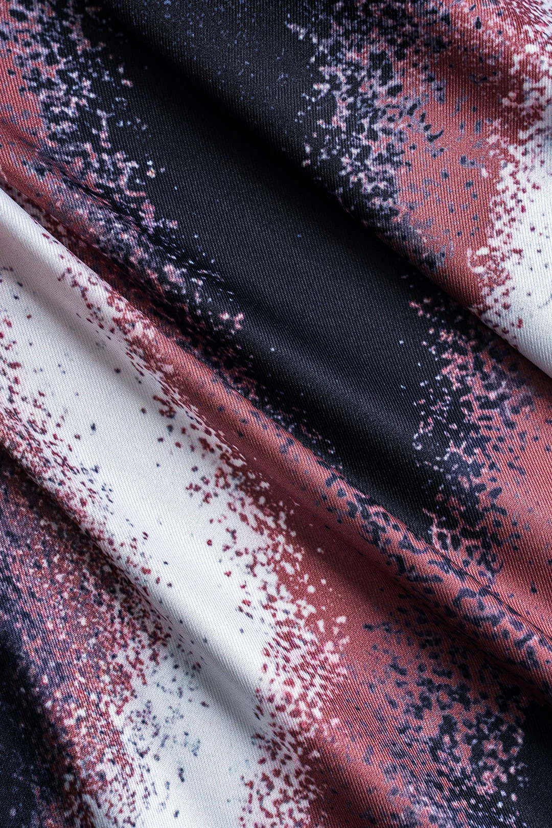 Abstrakt print langærmet maxi kjole sold by Micas product image thumbnail 3