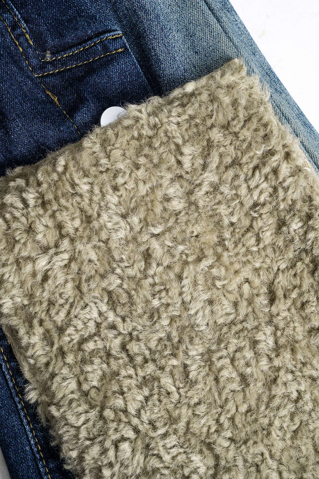 Denim blussede høje talje patchwork jeans sold by Micas product image thumbnail 3