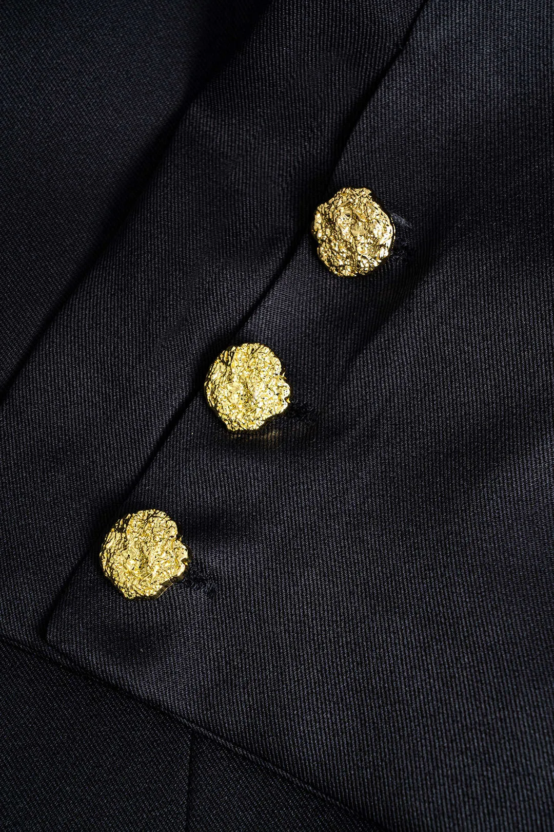 Metal Button V-neck Blazer sold by Micas product image thumbnail 4