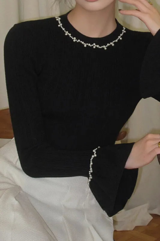 Beaded Round Neck Longærme top sold by Micas