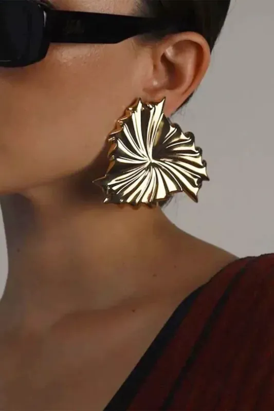 Metal Exaggerated Geometric Daisy Earring sold by Micas