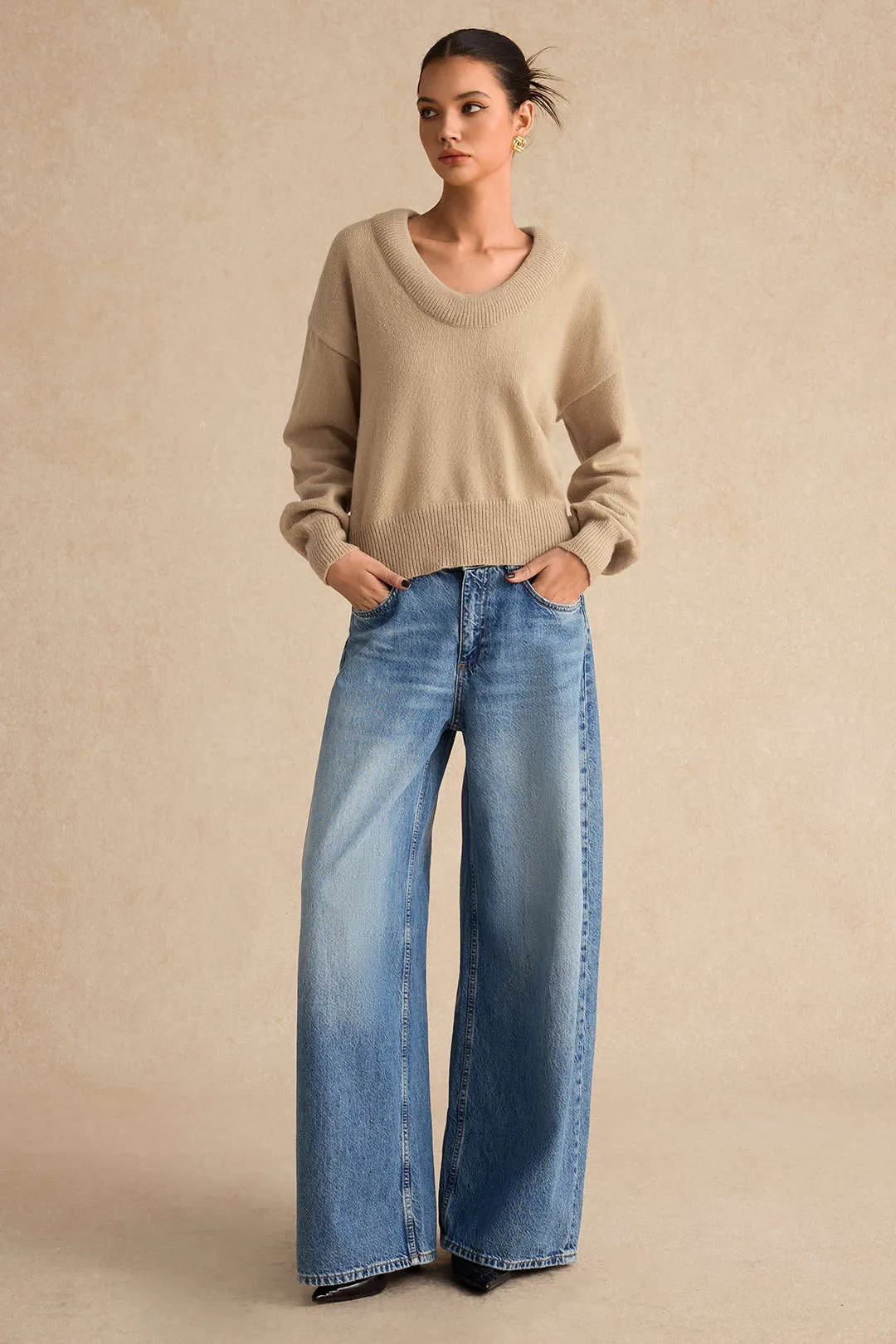 Sweater V-hals langærmet top sold by Micas product image thumbnail 5