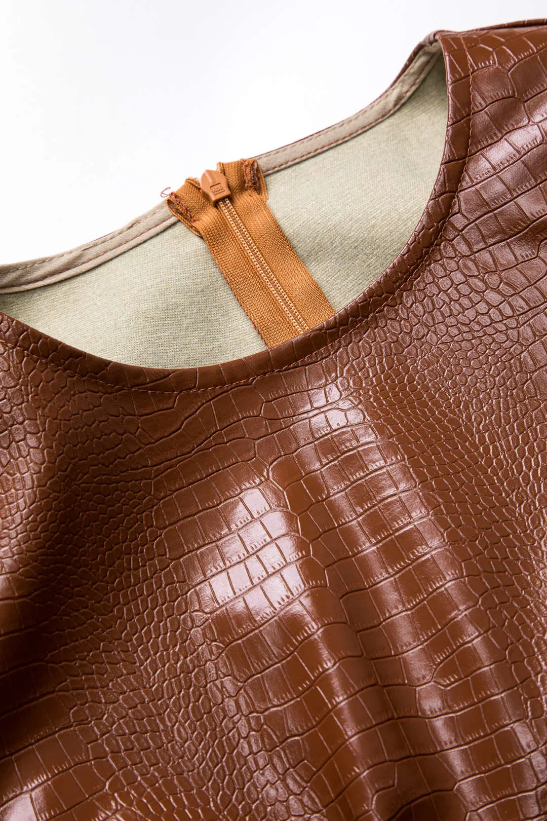 Faux læder rund hals ærmeløs mini kjole sold by Micas product image thumbnail 5