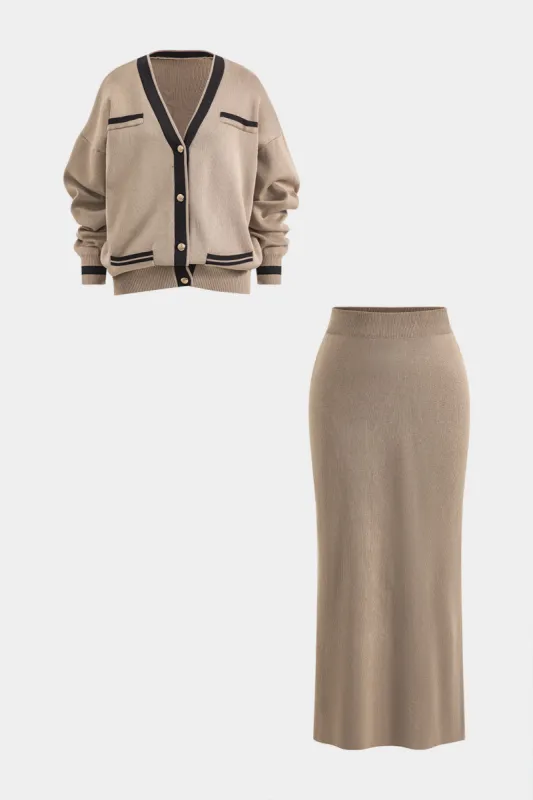 Strik knaplomme langærmet cardigan og nederdel sæt sold by Micas