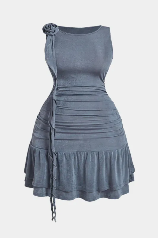 Plus størrelse flæser ruched 3d blomster ærmeløs mini kjole sold by Micas
