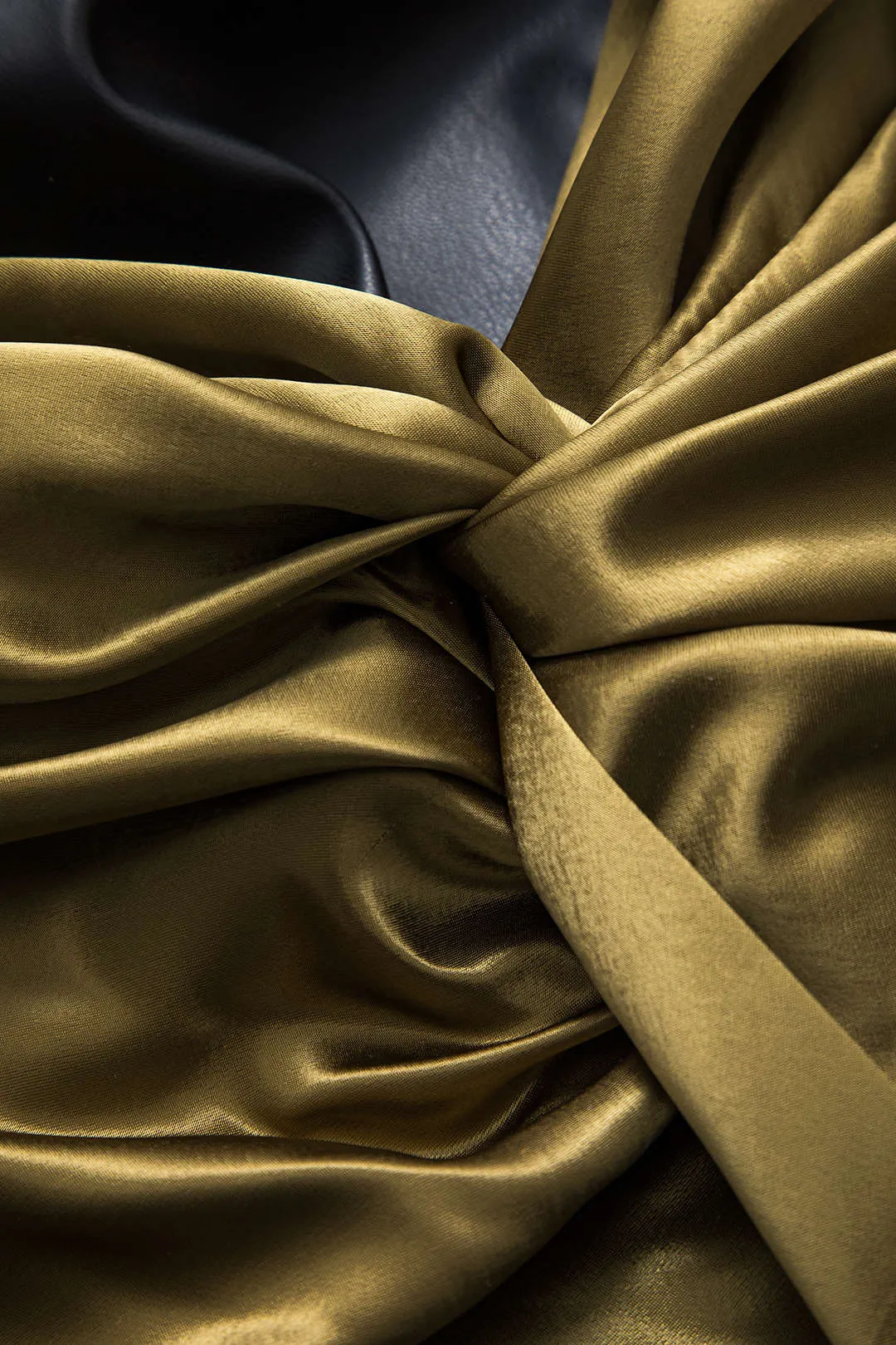 Satin faux læder patchwork nederdel sold by Micas product image thumbnail 3