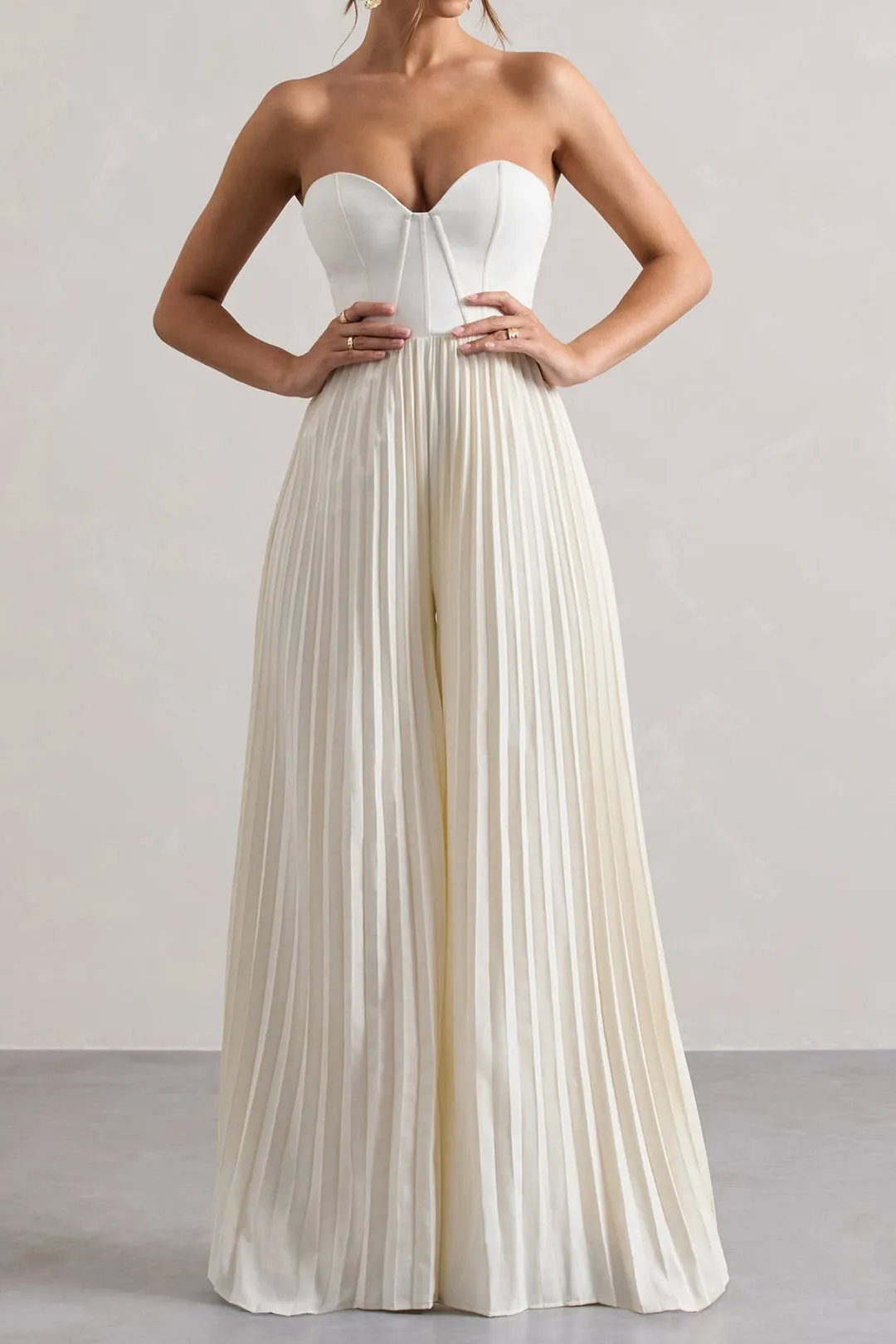 Plisseret lynlås korset stropløs jumpsuit sold by Micas