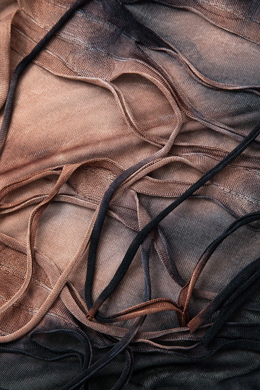 Plus størrelse slips farvestofprint slips front halter hals mini kjole sold by Micas product image thumbnail 3