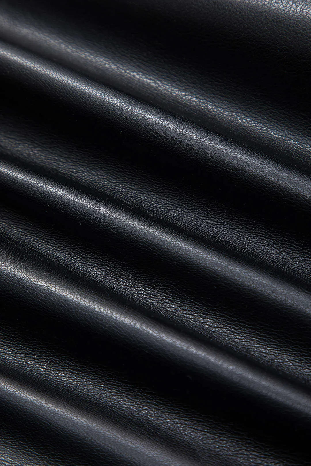 Faux læder patchwork ruched knap lynlås høj talje bukser sold by Micas product image thumbnail 5