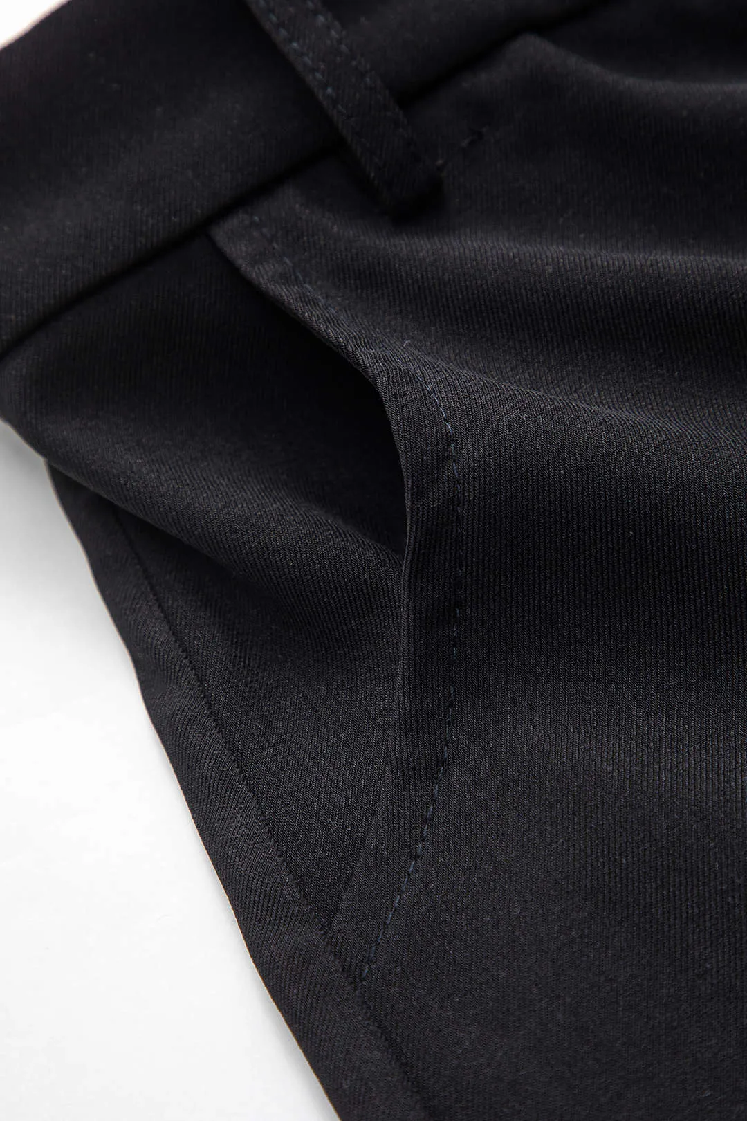 Faux læder patchwork ruched knap lynlås høj talje bukser sold by Micas product image thumbnail 3